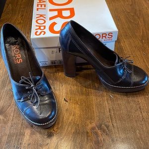 MICHAEL KORS Brown Platform 6.5